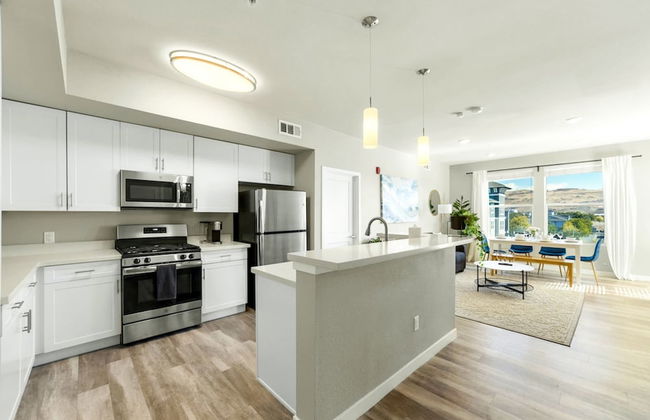 Designer Apt With Jacuzzi Pool Mountain Views - Foto 15