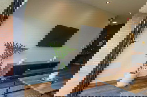 Photo 3 - w Modern 1BR With Balcony in Miraflores