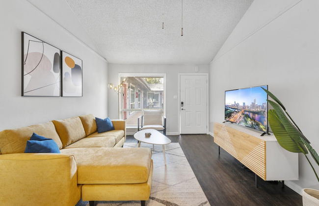 Prime Soco Comfy 2BR King Suite w Pool Parking - Foto 9