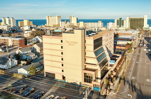 Photo 19 - The Atrium Resort, Virginia Beach by Vacatia