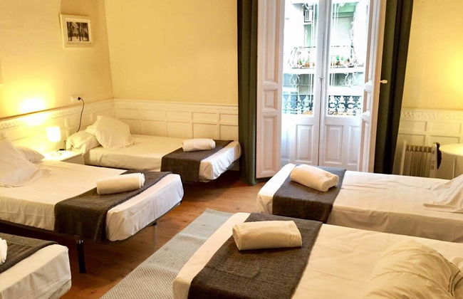 Art Boutique Colon Apartments - Photo 25