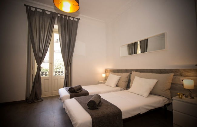 Art Boutique Colon Apartments - Photo 6