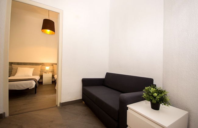 Art Boutique Colon Apartments - Photo 47
