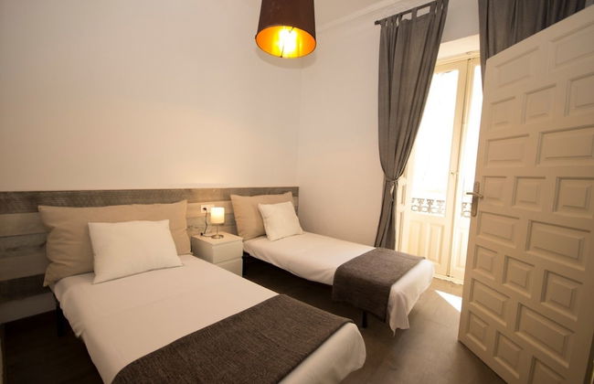 Art Boutique Colon Apartments - Photo 2