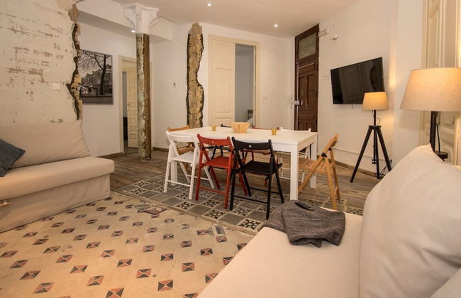 Art Boutique Colon Apartments - Photo 1