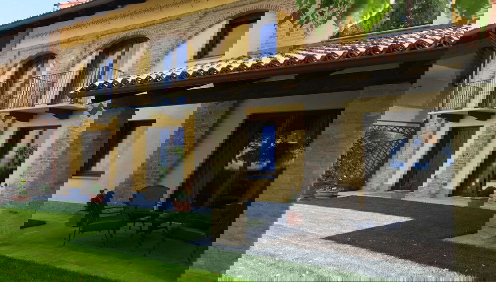Primary image