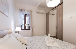 Photo 3 - Rental In Rome Pelliccia Apartment