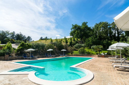 Photo 17 - Farmhouse in Perugia with Hot Tub, Swimming Pool, Garden, BBQ