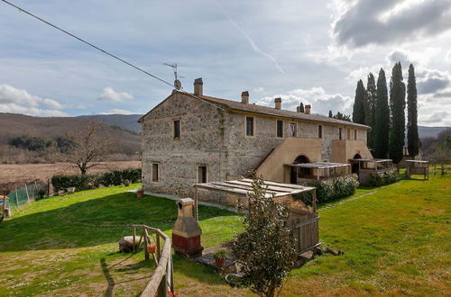 Foto 25 - Tranquil Holiday Home in Chianni With Swimming Pool