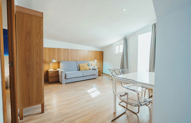 Las Ramblas Pasaje Bacardi Apartments - Photo 79