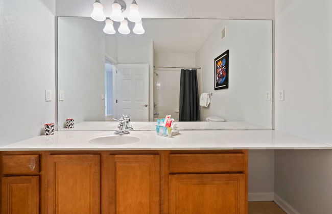 Renovated Condo by Convention Center & I-drive - Foto 10