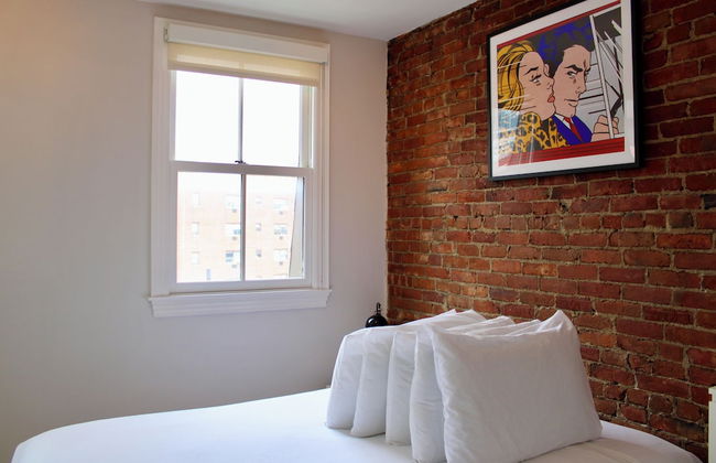 Maverick Suites at 402 Columbus Ave - Foto 18