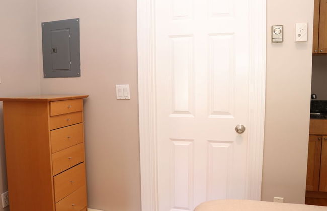 Maverick Suites at 402 Columbus Ave - Foto 11