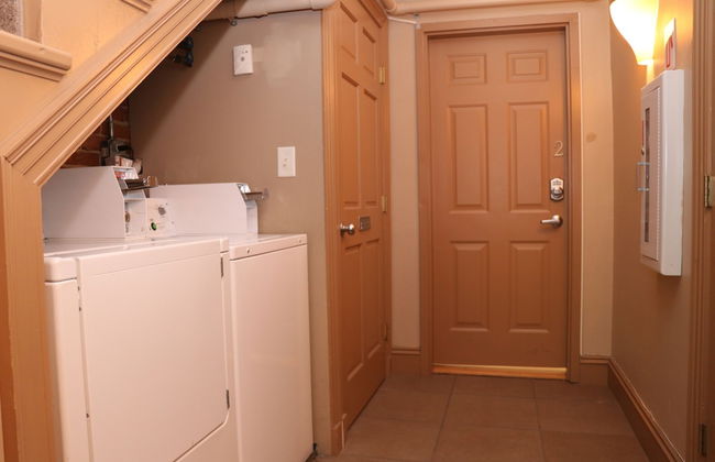Maverick Suites at 402 Columbus Ave - Foto 49