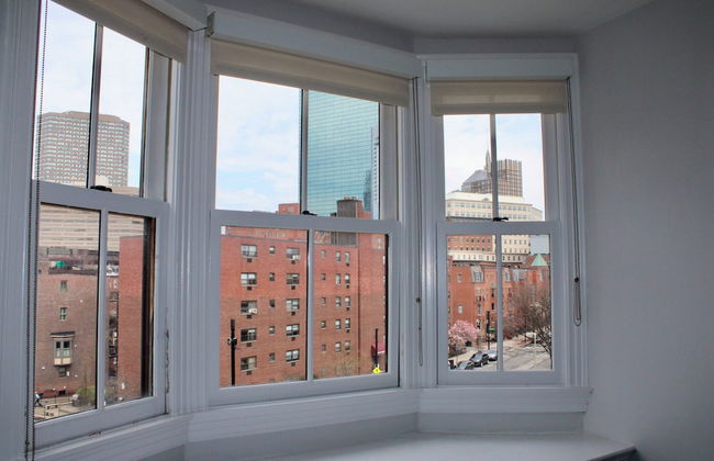Maverick Suites at 402 Columbus Ave - Foto 20