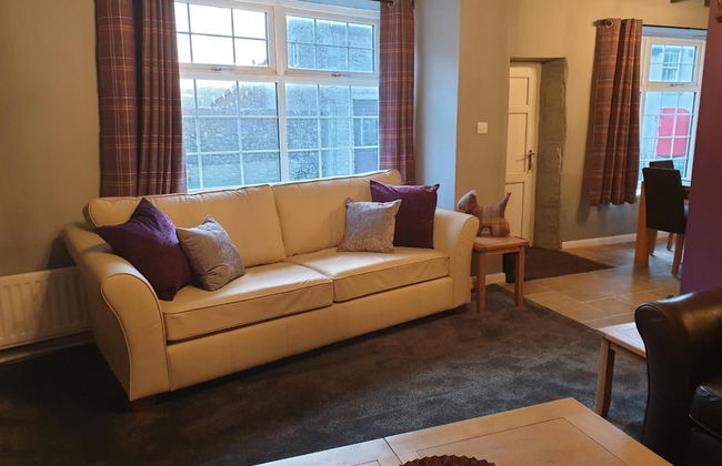 Lovely 4 bed House Sleeping 8 Near Ashbourne - Foto 9