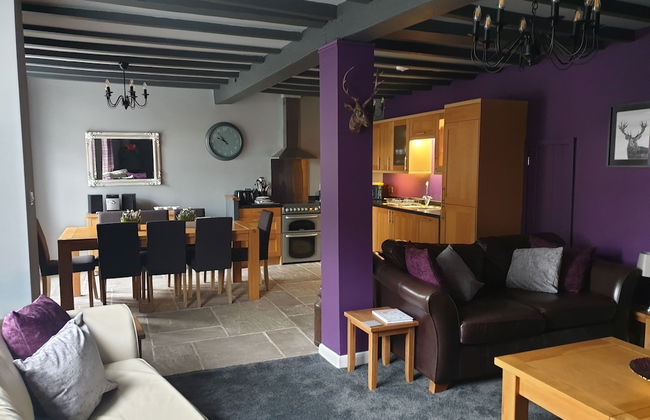 Lovely 4 bed House Sleeping 8 Near Ashbourne - Foto 13