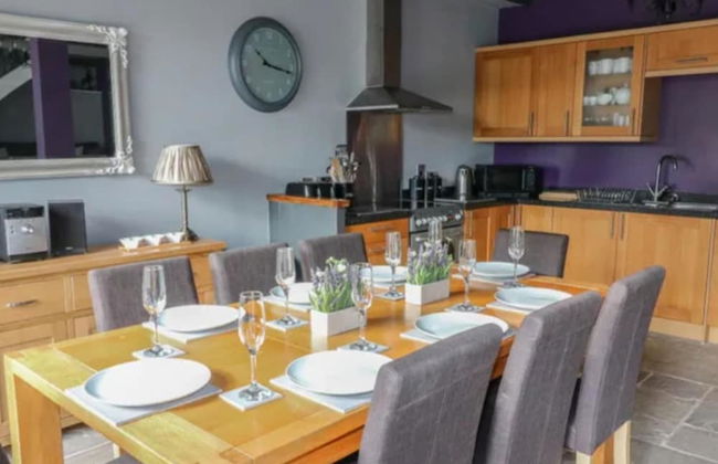 Lovely 4 bed House Sleeping 8 Near Ashbourne - Foto 21