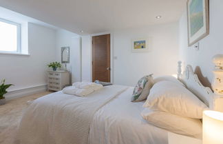 Photo 2 - Hepworth Apartment