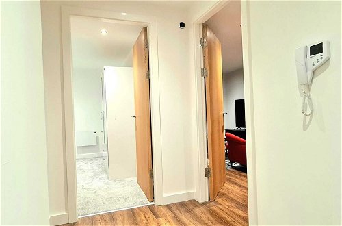 Foto 8 - Remarkable 1-bedroom Apartment in Salford