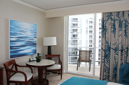 Foto 9 - Private Ocean Condos at Trump Sunny Isles