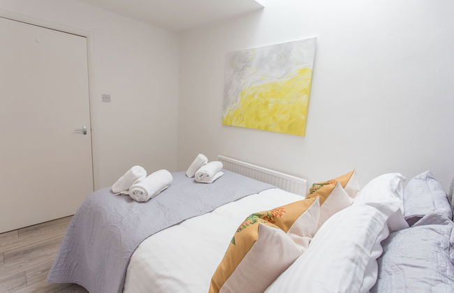 The Manor Suite - Photo 7