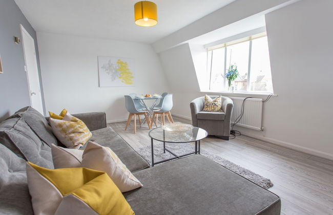 The Manor Suite - Photo 16