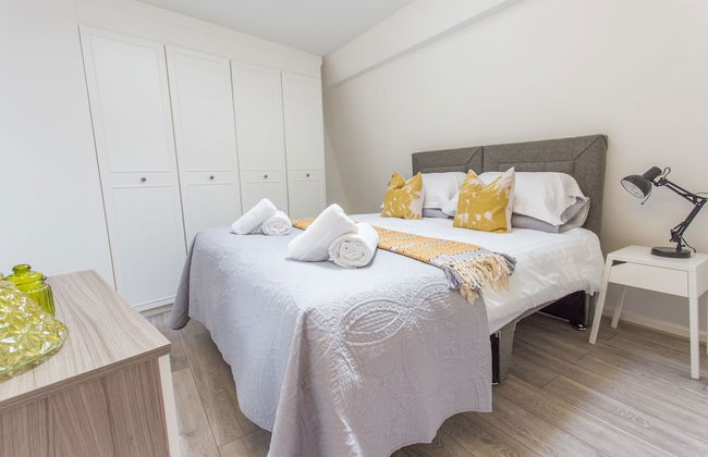 The Manor Suite - Photo 9
