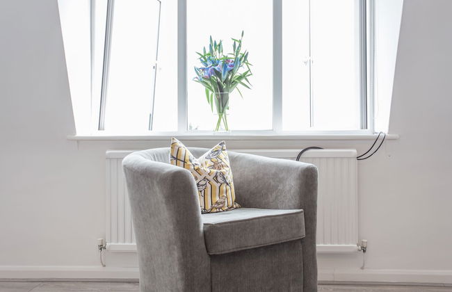 The Manor Suite - Photo 15
