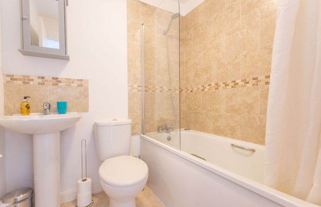 The Manor Suite - Photo 20