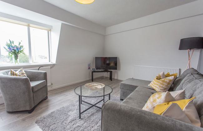 The Manor Suite - Photo 14