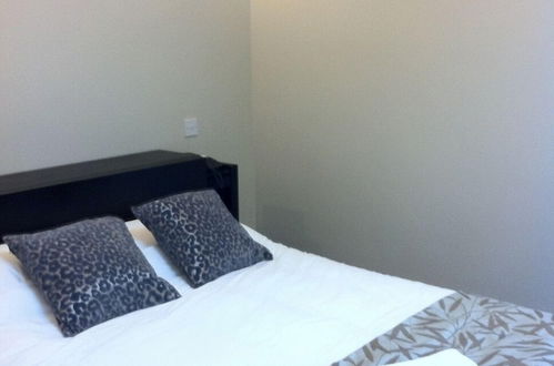 Photo 6 - Lyall Apartment Hotel