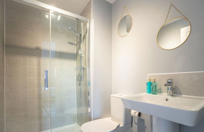 Lovely 5-bed House in Centre of Bicester Village - Foto 25