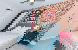 Photo 3 - Amazing Home 6 Bedrooms with 6 Suites and private pool at Encore EC7483