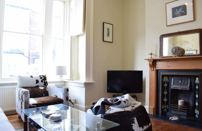 Charming 2 Bedroom Home 3 Near Arsenal Station - Foto 11