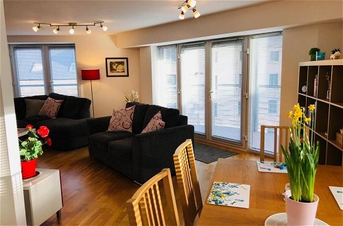 Photo 11 - Remarkable 2 Bed Apartment in Edinburgh