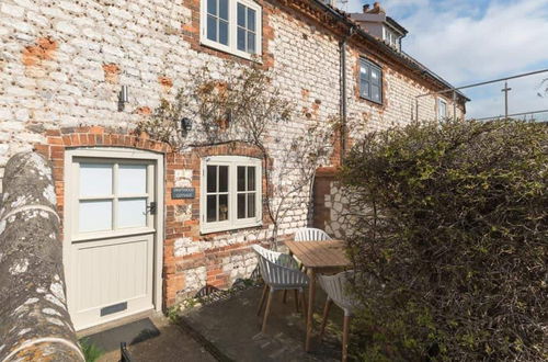 Photo 1 - Stunning Driftwood Cottage at Holme-next-the-sea