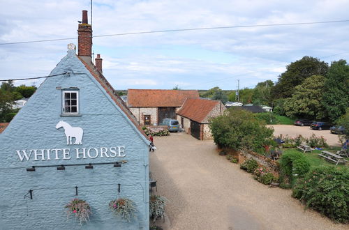 Photo 30 - Stunning Driftwood Cottage at Holme-next-the-sea