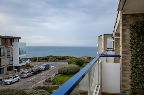 Photo 26 - Stunning 2 bed Seaside Apartment With Sea Views