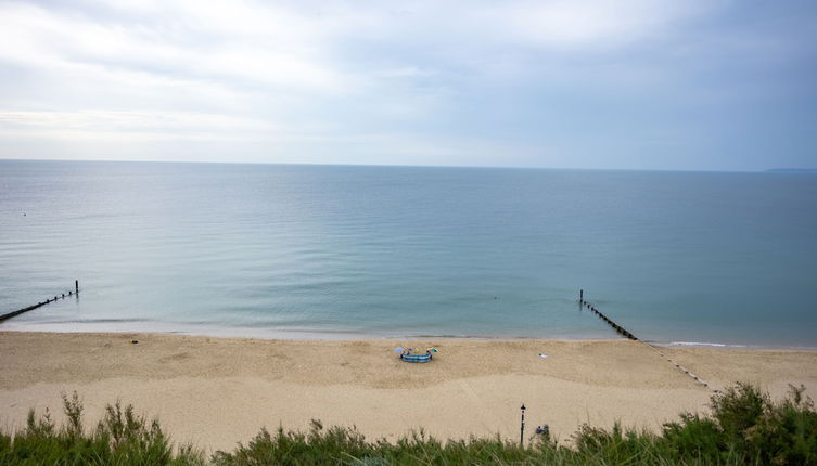 Foto 1 - Stunning 2 bed Seaside Apartment With Sea Views