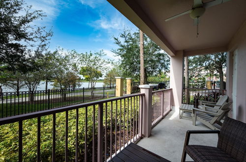 Photo 55 - La Vista Lakeview Deluxe 3 Bedroom Condo by RedAwning