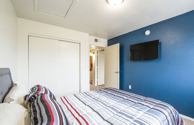 The Landmark Apartments - Photo 21