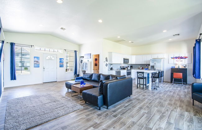The Landmark Apartments - Photo 9