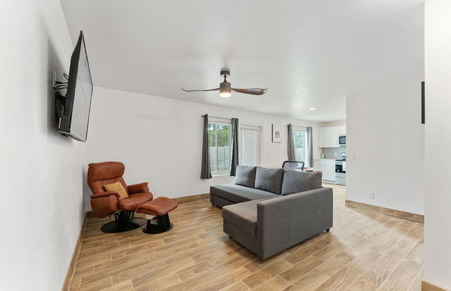 The Landmark Apartments - Photo 29