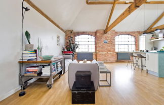 Photo 3 - Unique & Vibrant 1-bed Loft With Roof Garden