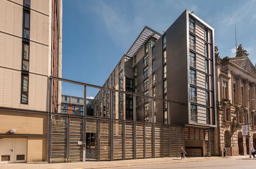 Photo 61 - Glasgow City Flats