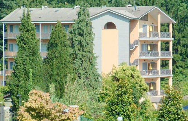 Apartment in Residence on Lake Maggiore near Beach - Foto 14