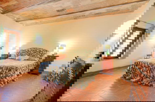Foto 5 - Belvilla by OYO Lavish Farmhouse With Fireplace