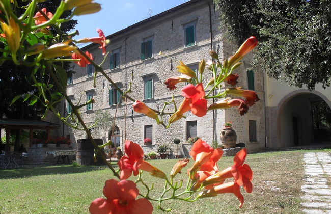Splendid Farmhouse in Gualdo Cattaneo with Hot Tub - Foto 31