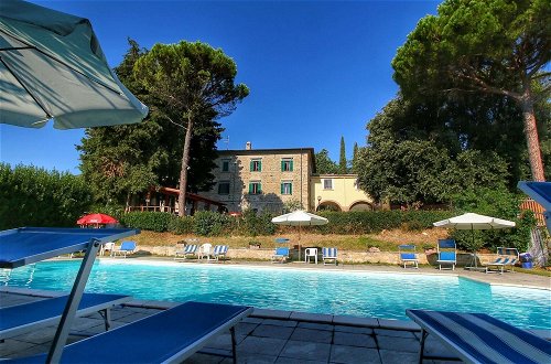 Photo 15 - Stunning Farmhouse with Swimming Pool & Hot Tub in Umbria